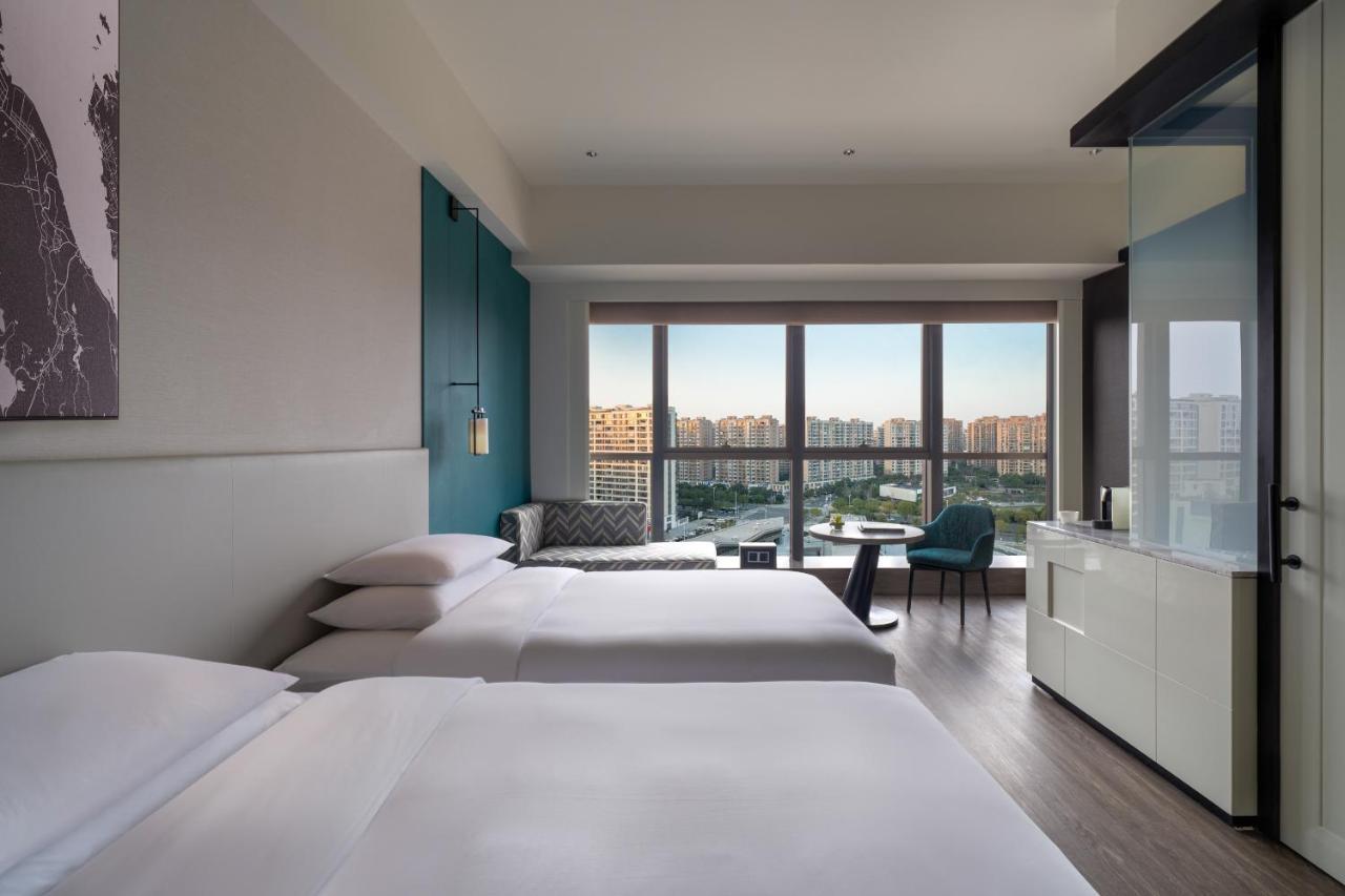 Hyatt Centric Lakeside Ningbo Bagian luar foto