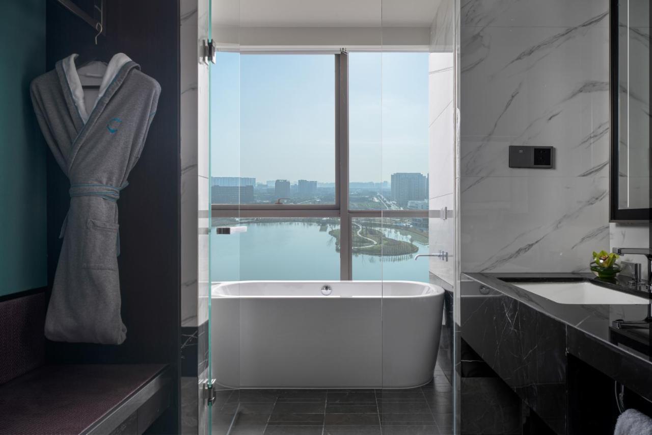 Hyatt Centric Lakeside Ningbo Bagian luar foto