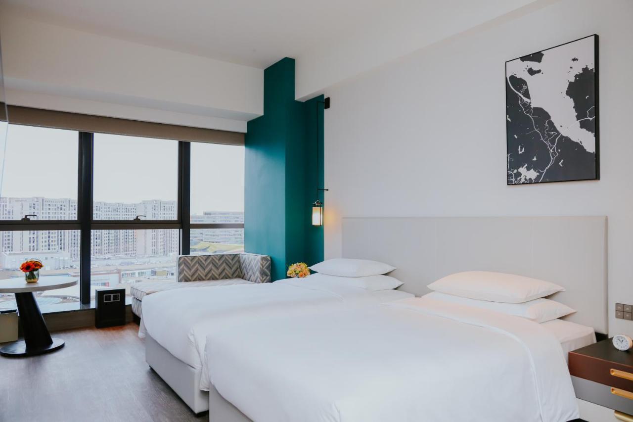 Hyatt Centric Lakeside Ningbo Bagian luar foto