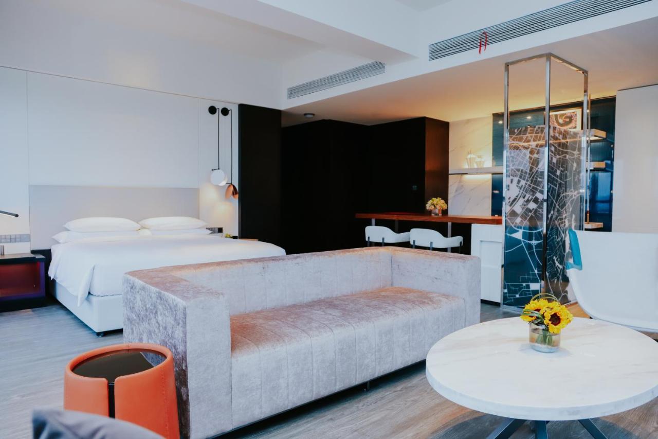 Hyatt Centric Lakeside Ningbo Bagian luar foto