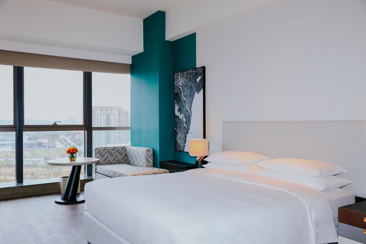 Hyatt Centric Lakeside Ningbo Bagian luar foto