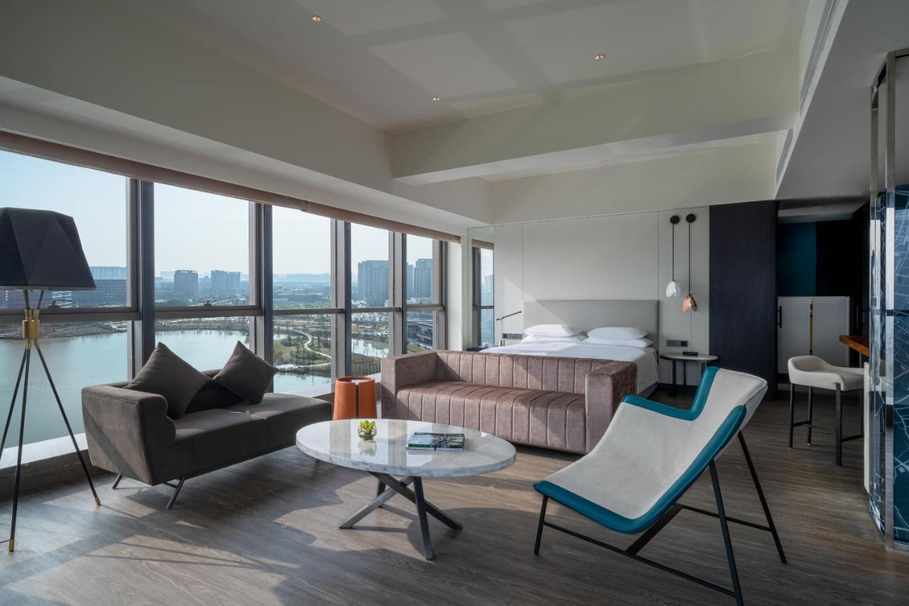 Hyatt Centric Lakeside Ningbo Bagian luar foto