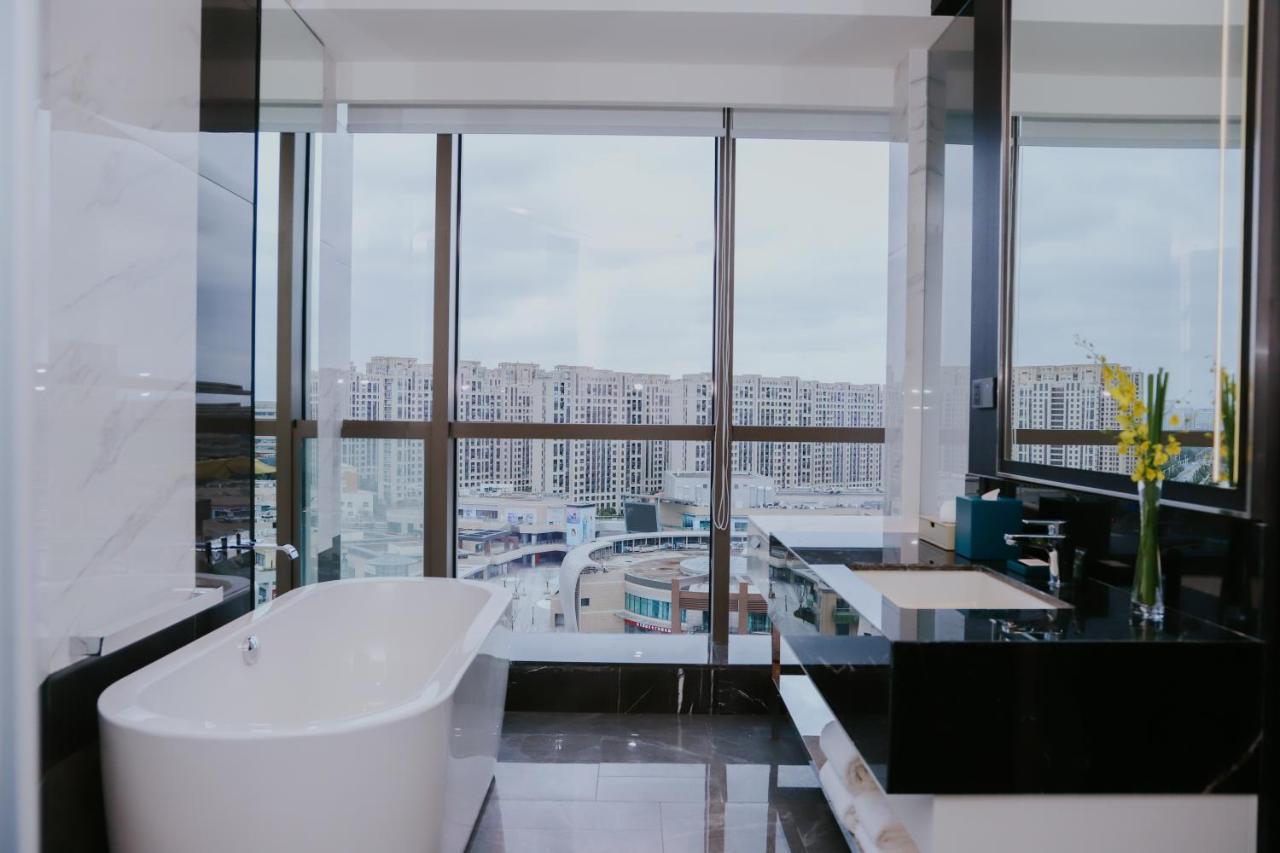 Hyatt Centric Lakeside Ningbo Bagian luar foto