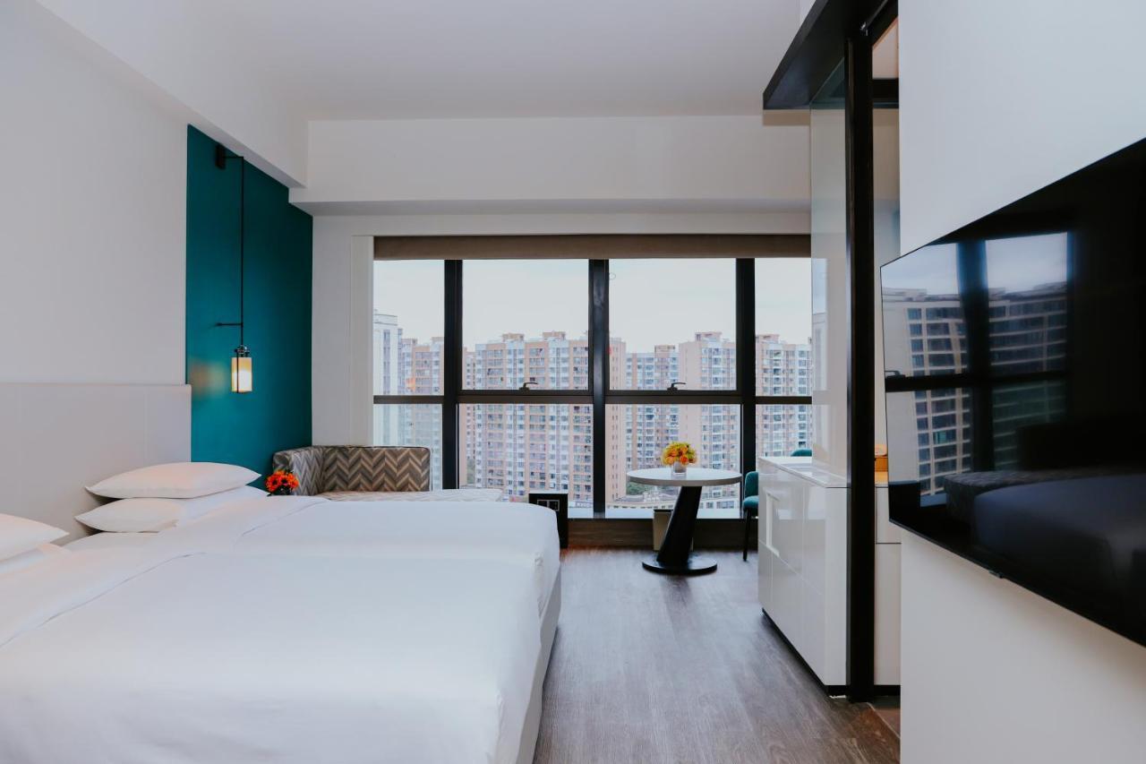 Hyatt Centric Lakeside Ningbo Bagian luar foto