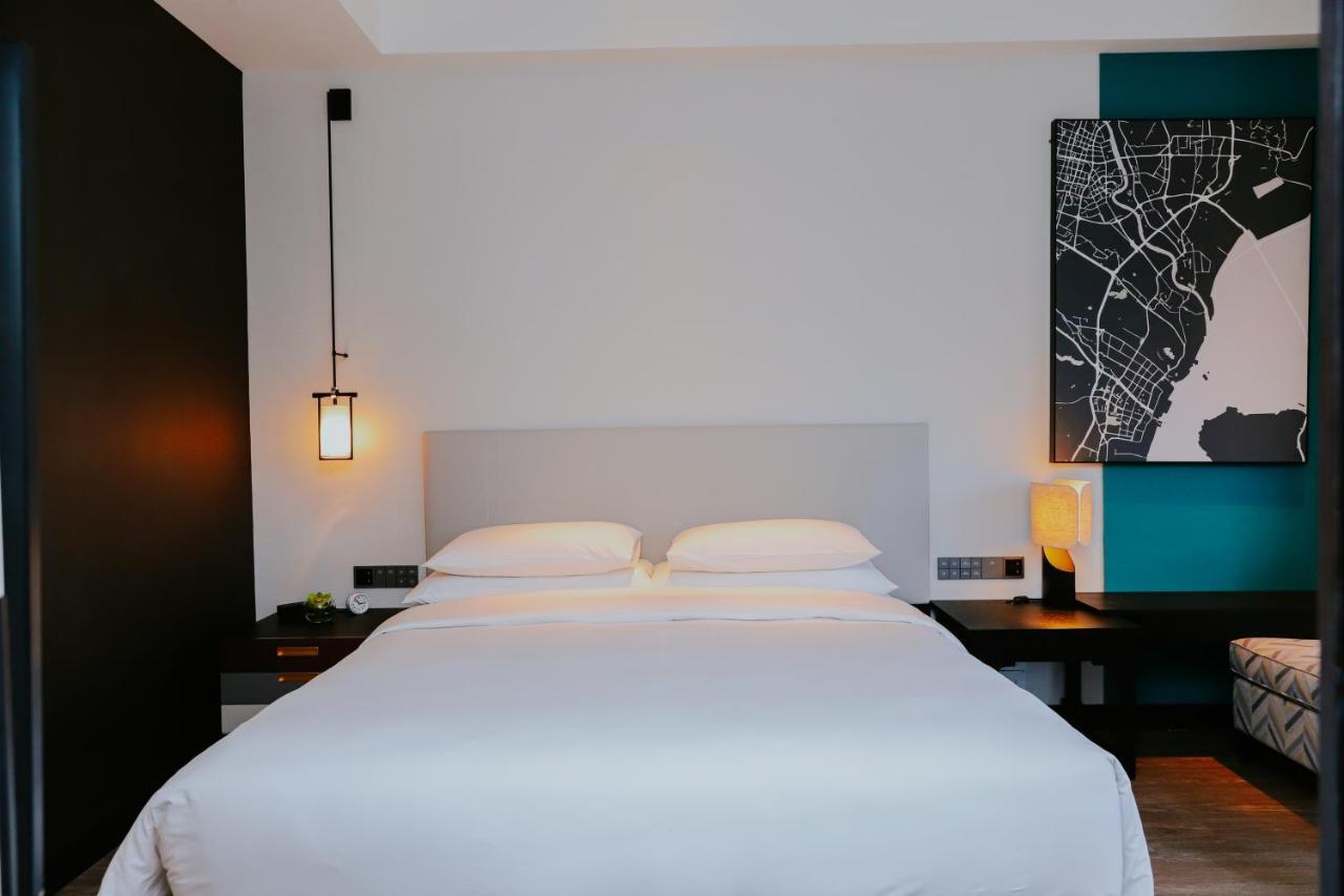 Hyatt Centric Lakeside Ningbo Bagian luar foto